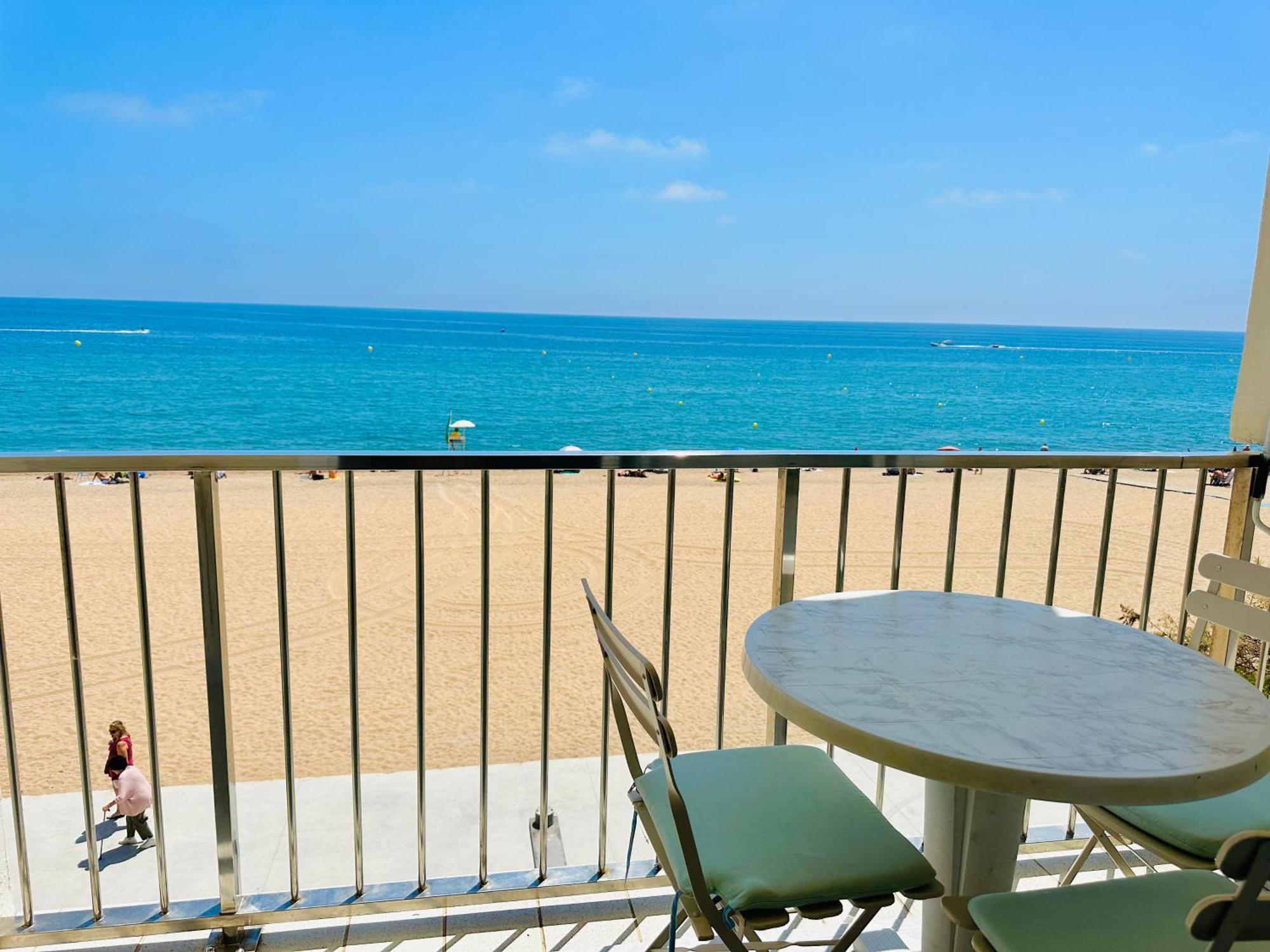 Investingspain Studio Beach Paradise Front Sea Views Swimming Pool Platja d'Aro Ngoại thất bức ảnh